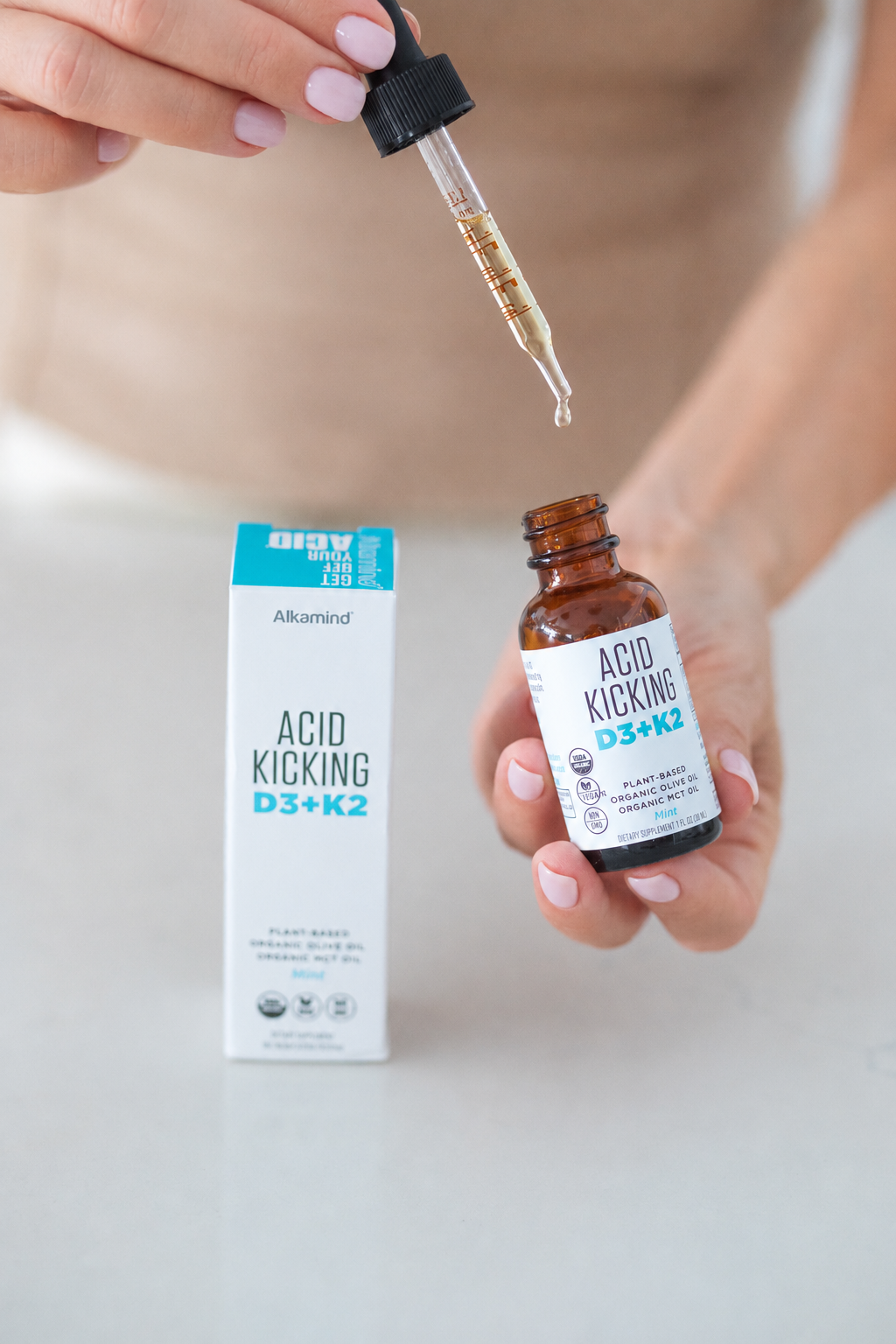 Directs Calcium Where It Belongs
Builds Strong Bones and Teeth
Supports Heart and Artery Health
Strengthens Muscles and Mobility
D3K2