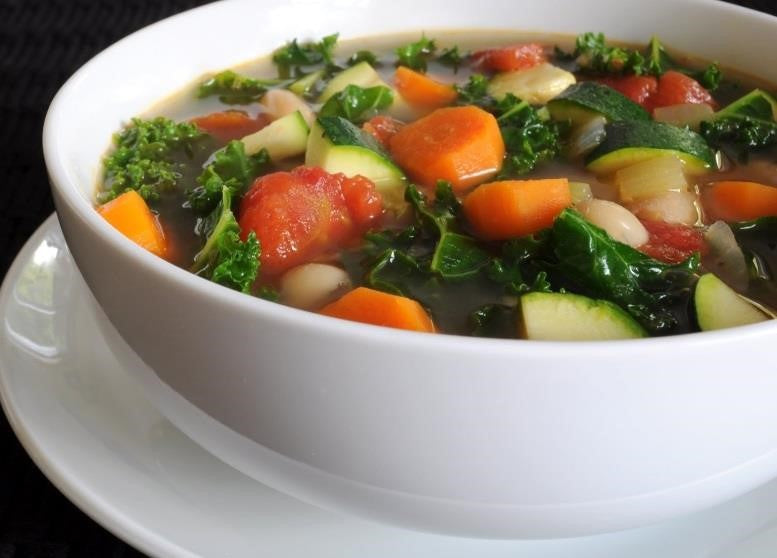 Alkaline Diet Recipe: Spiced Up Veggie Detox Soup