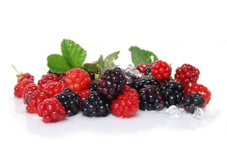 Alkaline Diet Recipe: Berry Good Spinach Smoothie