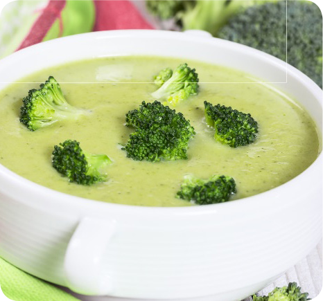 alkaline broccoli soup made with steamed broccoli and herbs