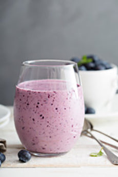 Alkaline Diet Recipe: Summer Berry Smoothie