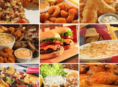 The Best Ways to Feed Your Snack Attack While Traveling