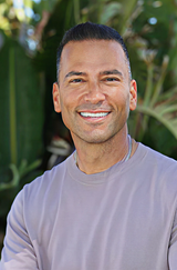 Dr. Darryl Gioffre